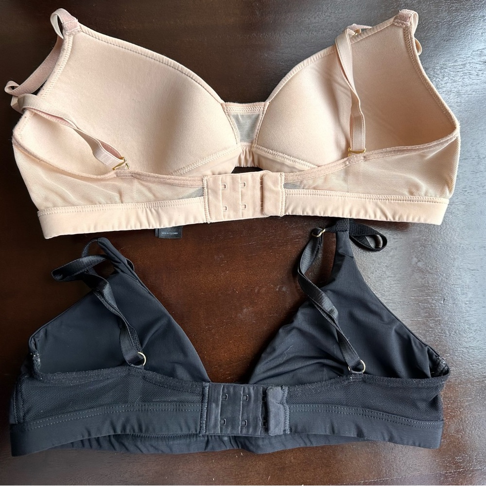 2 Wireless Pepper Bras